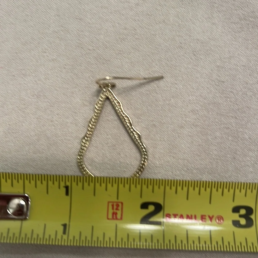 Kendra Scott Sophia gold dangle earring - Picture 3 of 5